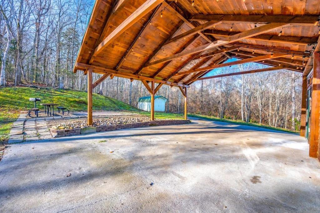 Dog Friendly! Views! Hot Tub! Close To Pf! Gsmnp Sevierville Kültér fotó