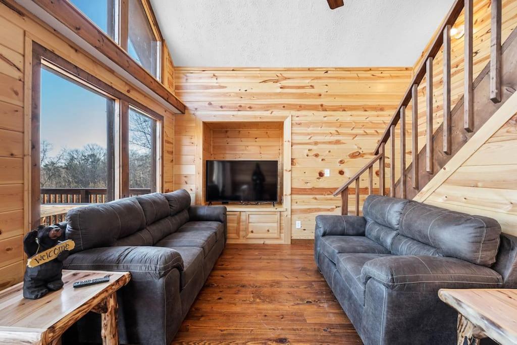 Dog Friendly! Views! Hot Tub! Close To Pf! Gsmnp Sevierville Kültér fotó